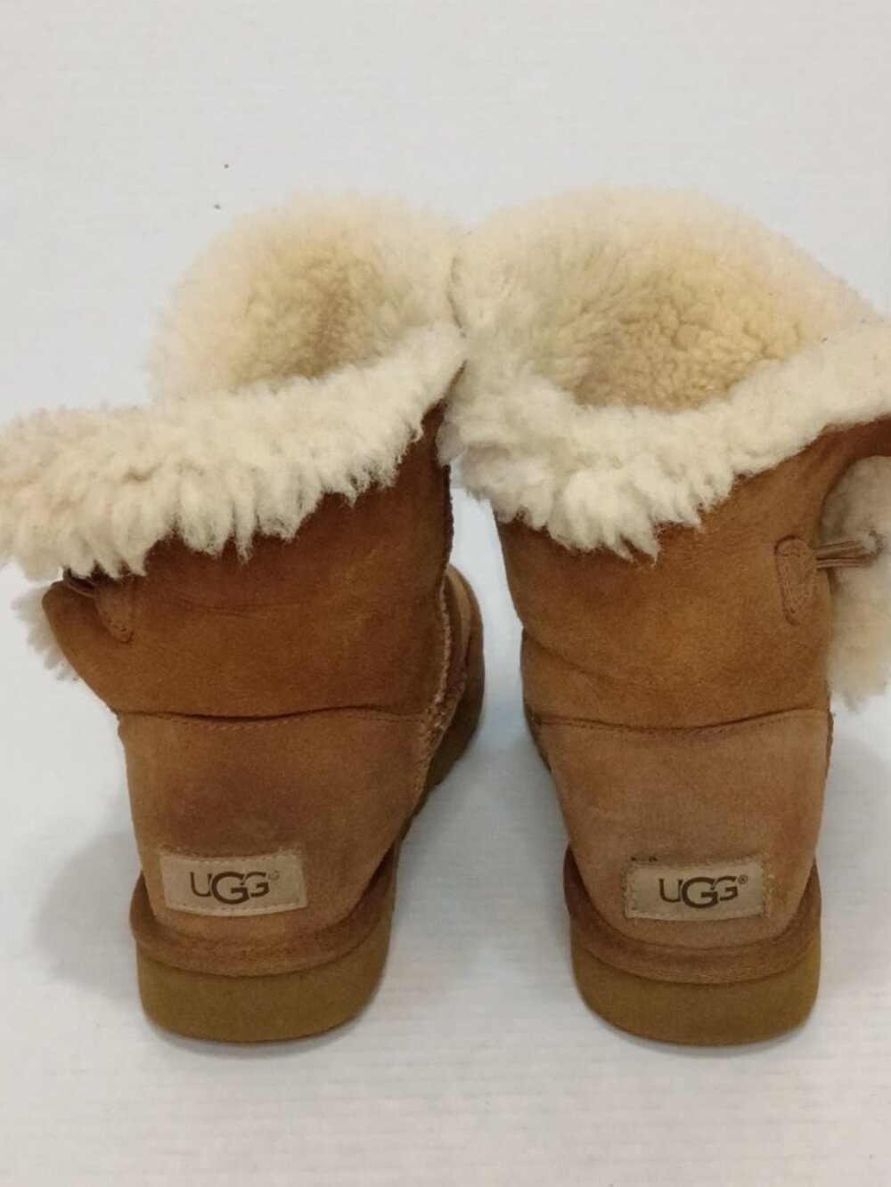 UGG Bailey Button II Chestnut Suede Shearling Boots Women’s Size 7 - Picture 4 of 7